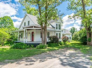 418 1st Ave, Chester, VT 05143