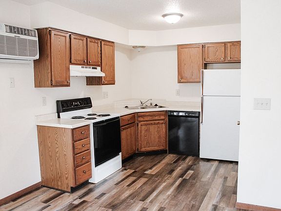 3rd image of 411 Germania St APT 1