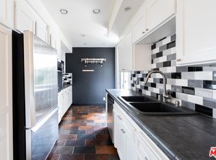 7949 Selma Ave APT 1, Los Angeles, CA 90046