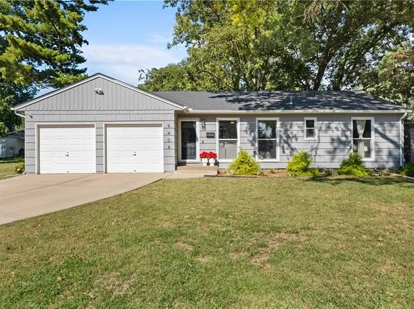 9406 Gillette St, Lenexa, KS 66215