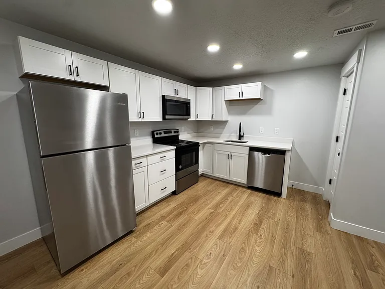 1484 N Sage Dr — Photo 10