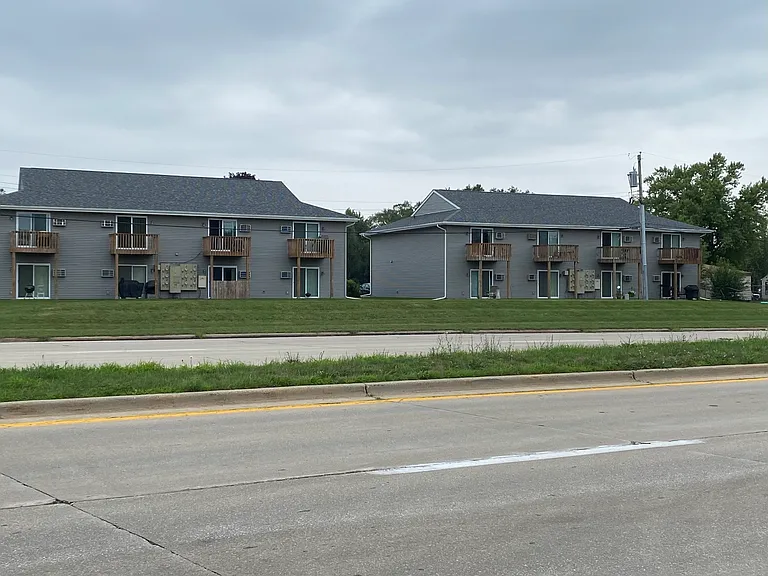 546 Superior Ave #A — Photo 6