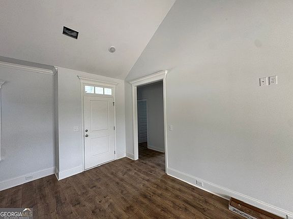4th image of 402 Bailey Cir