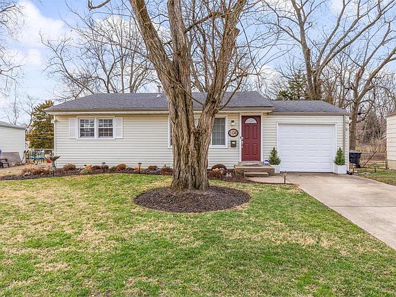 2nd image of 1130 Flordawn Dr