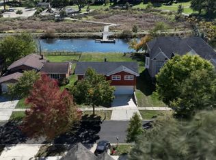 127 Hidden View Dr, Westmont, IL
