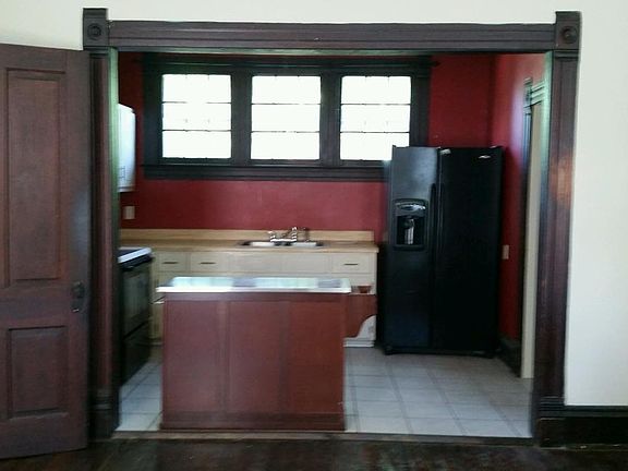 3rd image of 520 N Highland Ave #2