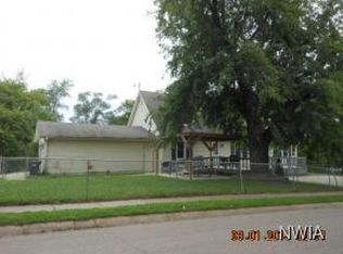 301 Maple St, Winnebago, NE 68071