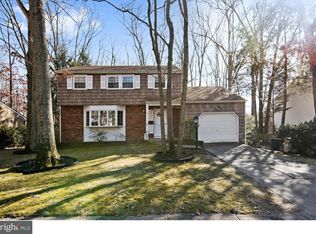 423 Stanford Ave, Turnersville, NJ 08012