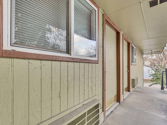 3rd image of 400 W 34th St APT 205