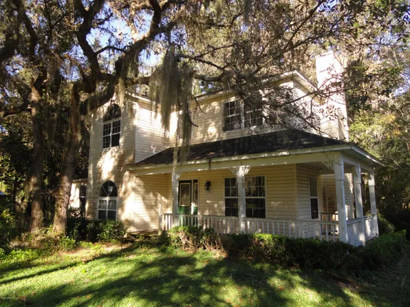 106 Orange Tree Rd E, East Palatka, FL 32131