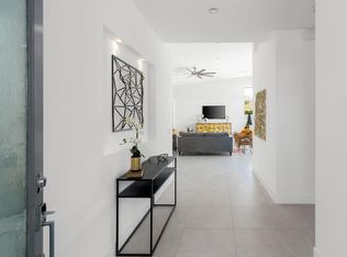 2481 N Junipero Ave, Palm Springs, CA 92262