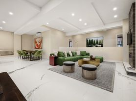 252 W 30th St, New York, NY