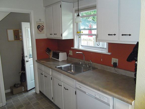 New dishwasher and microwave