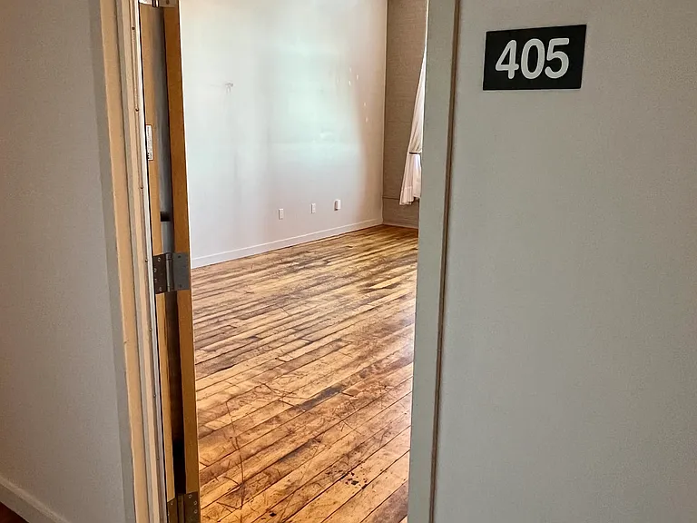 28 Bayley St #405 — Photo 6