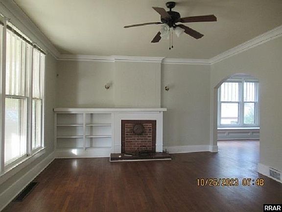 2nd image of 403 W Florida St