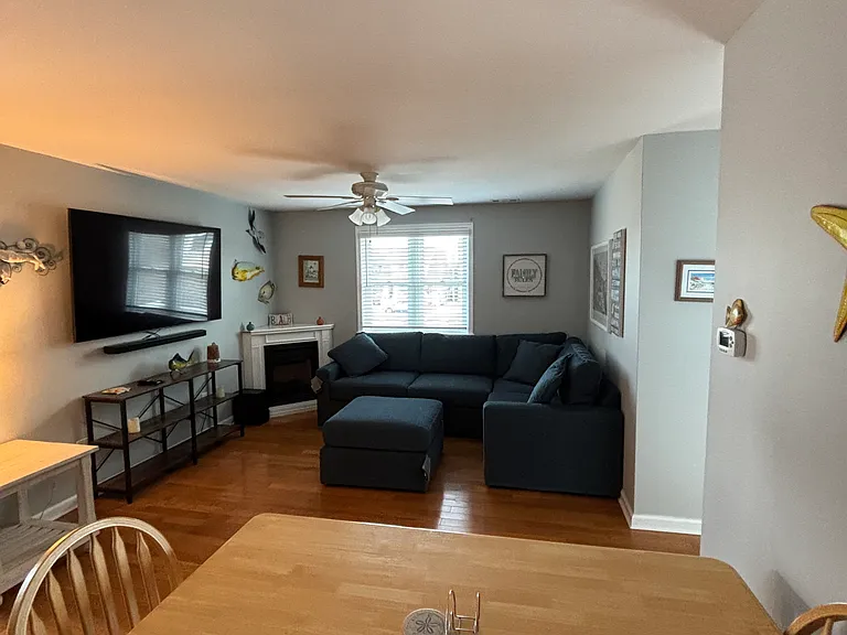1410 Central Ave #200 — Photo 1