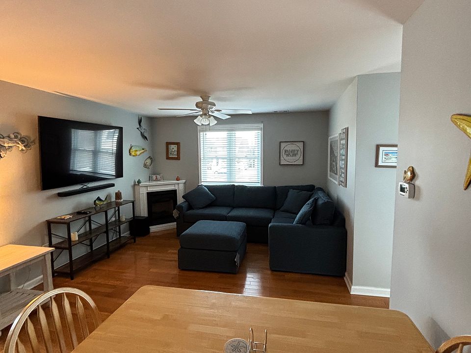1st image of 1410 Central Ave #200