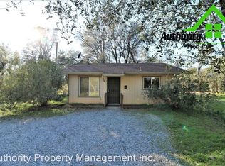 20207 Lyal Ln, Redding, CA 96002