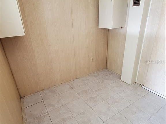 2nd image of 4877 Tri Par Dr