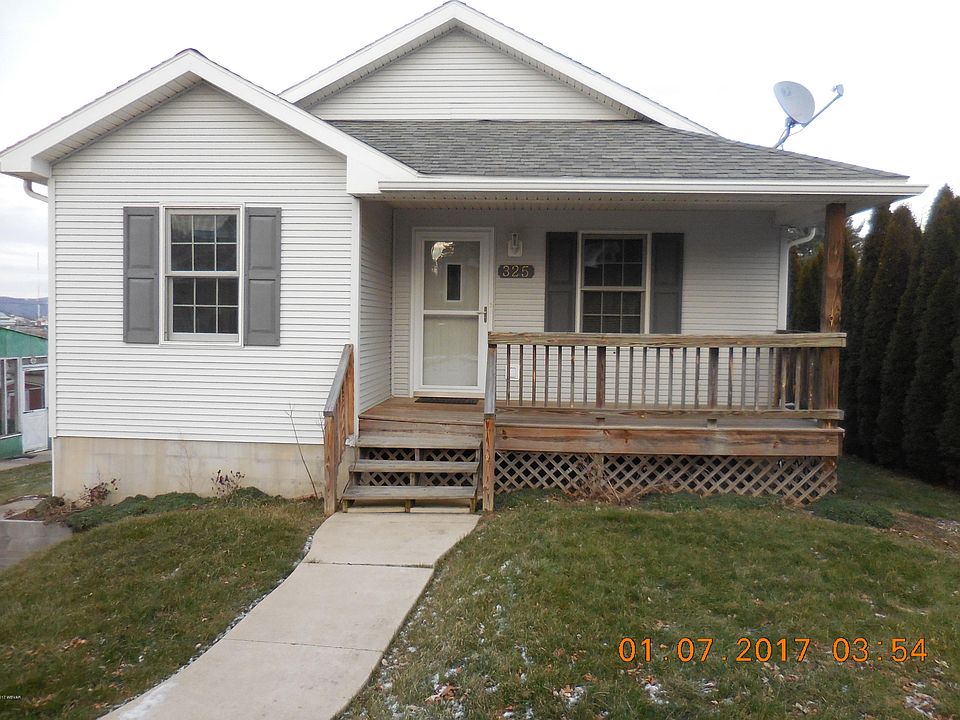1st image of 325 Beech St S