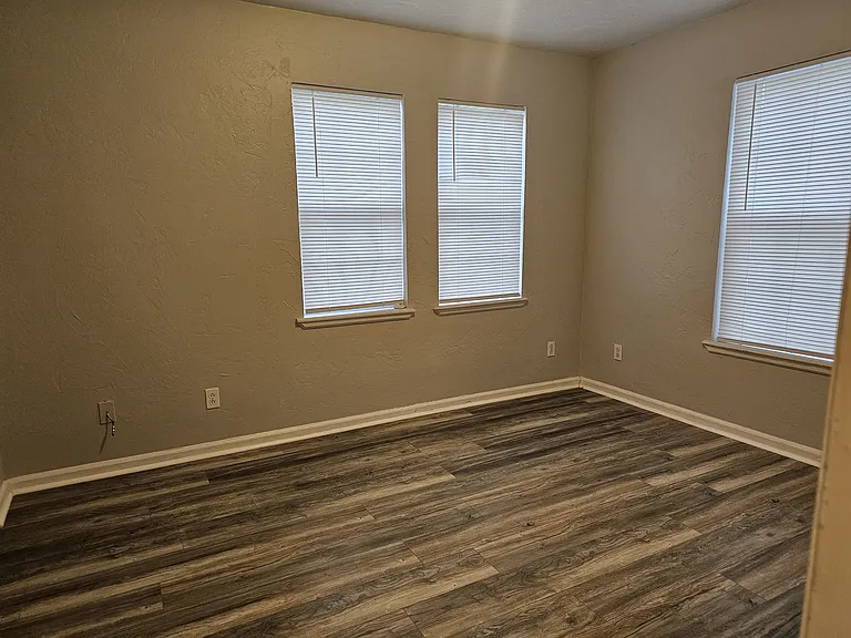 1112 Jet Dr — Photo 10