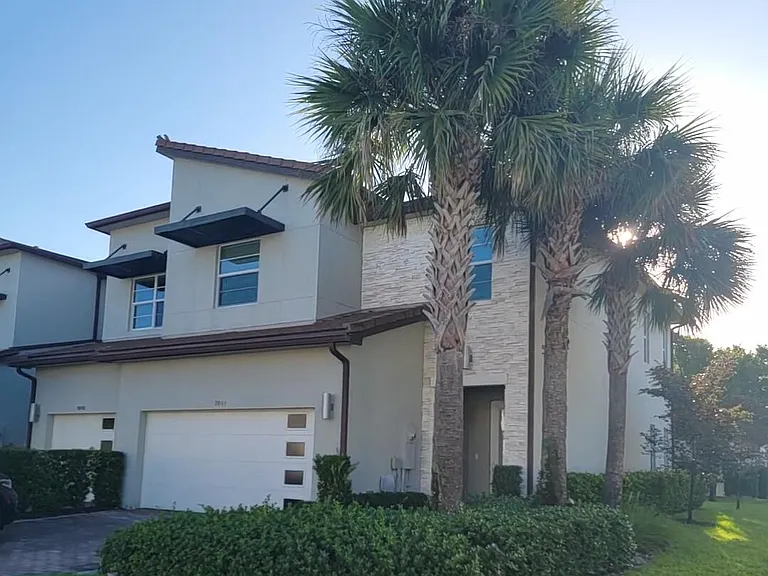 9044 Kingsmoor Way — Photo 12