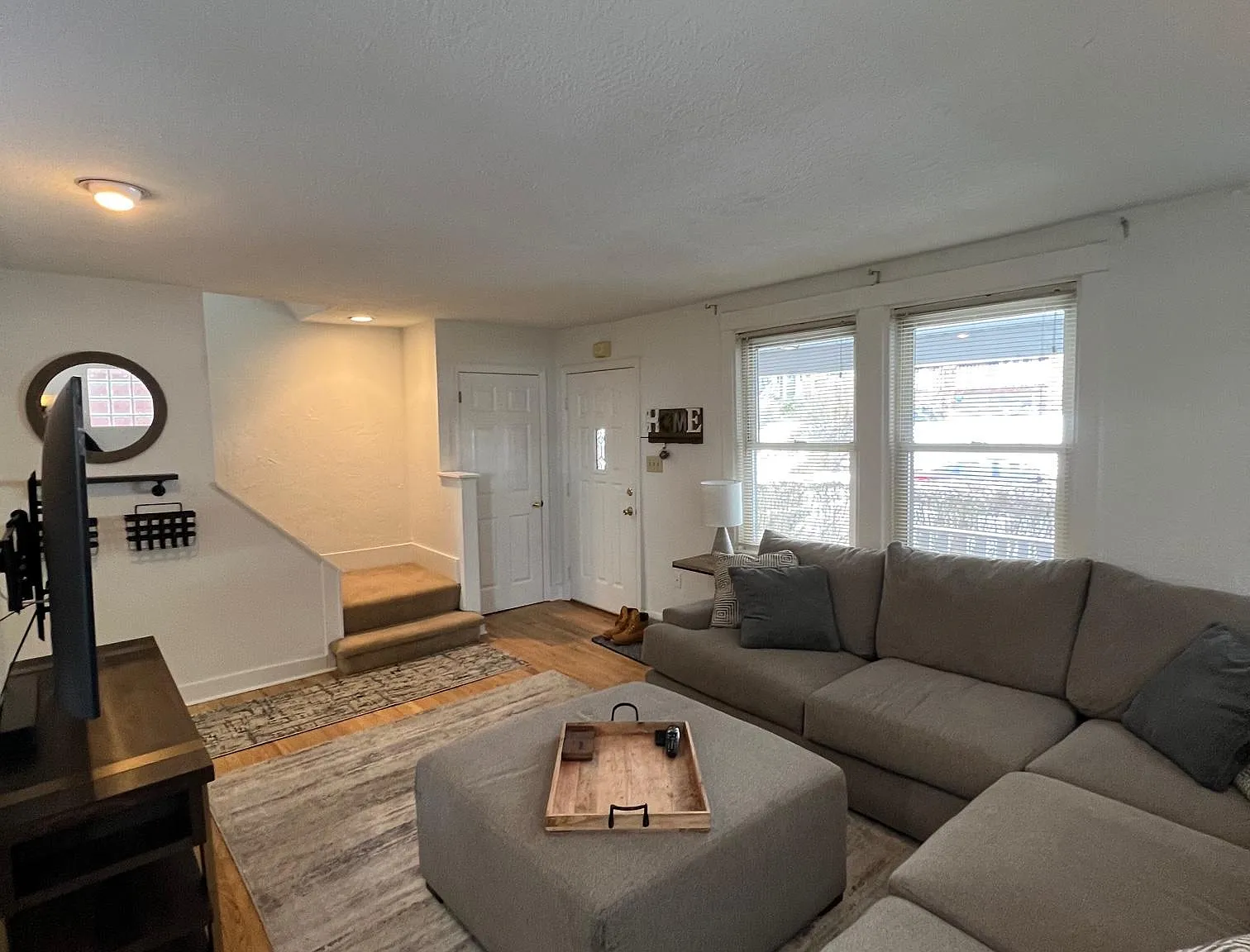 3 bed, 1218 sqft, $1,750 — Photo 2