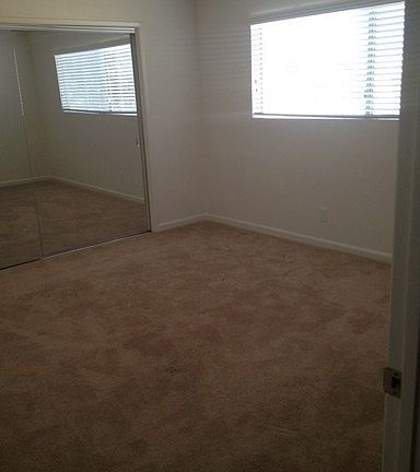 5th image of 20225 Cohasset St