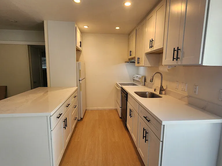 67 Brookwood Rd #1 — Photo 5