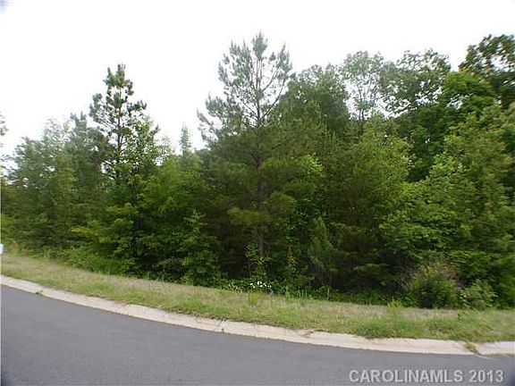 4th image of 2214 Evergreen Dr #56