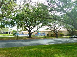 5870 Brigadoon Way, Sarasota, FL 34233