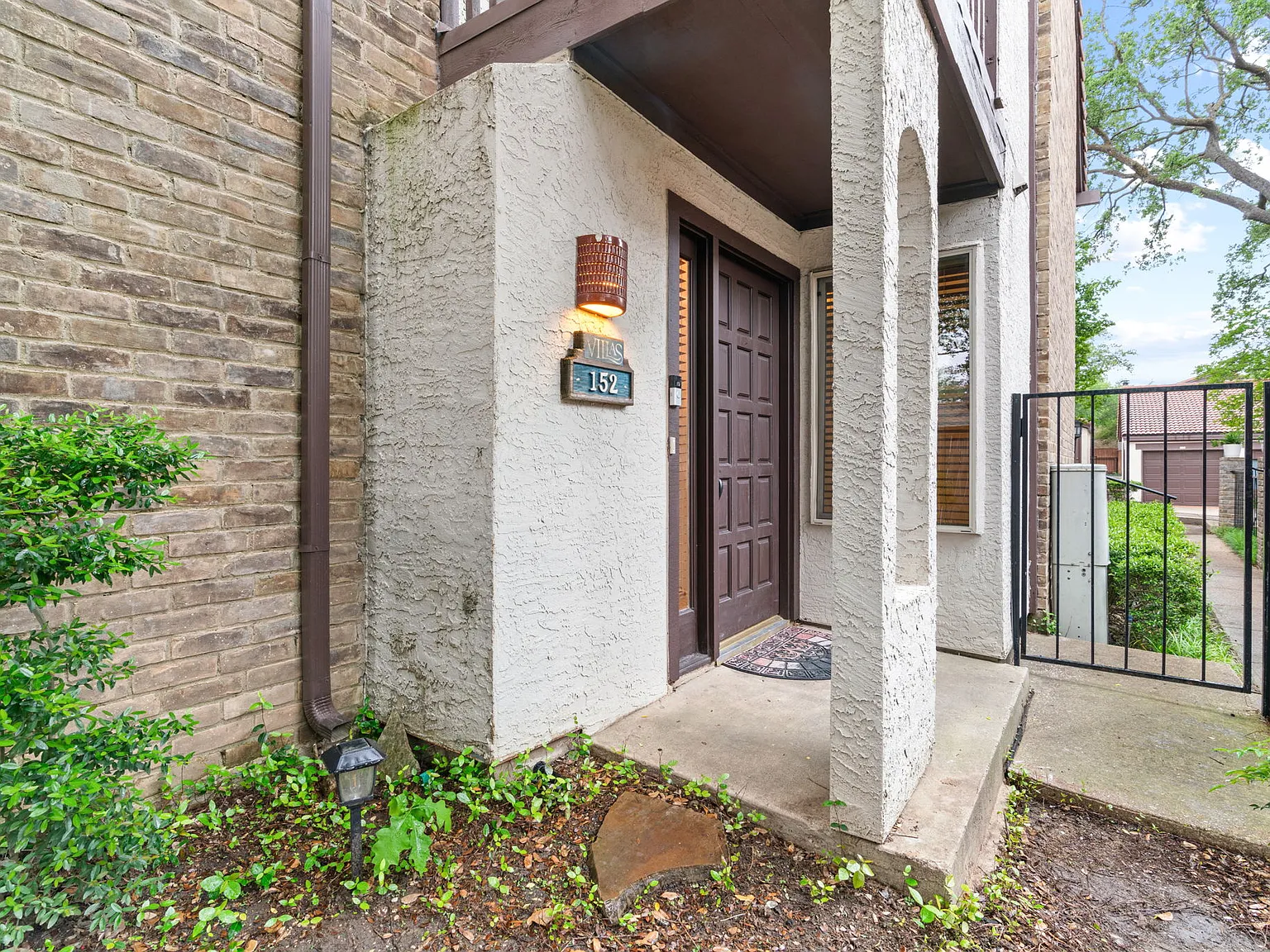 18040 Midway Rd — Photo 3