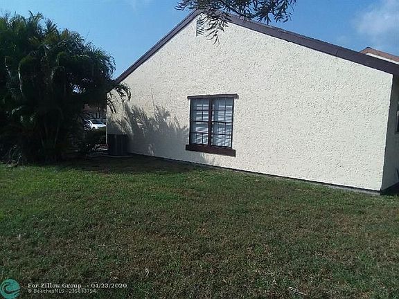 5th image of 416 SW Godels St
