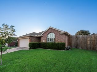 10408 Nelson Dr, Benbrook, TX 76126