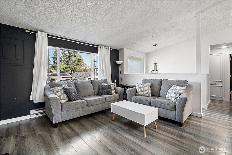 2nd image of 16916 20th Avenue E