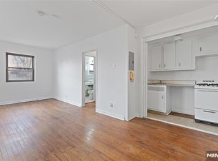 3021 Edwin Ave APT 3J, Fort Lee, NJ 07024