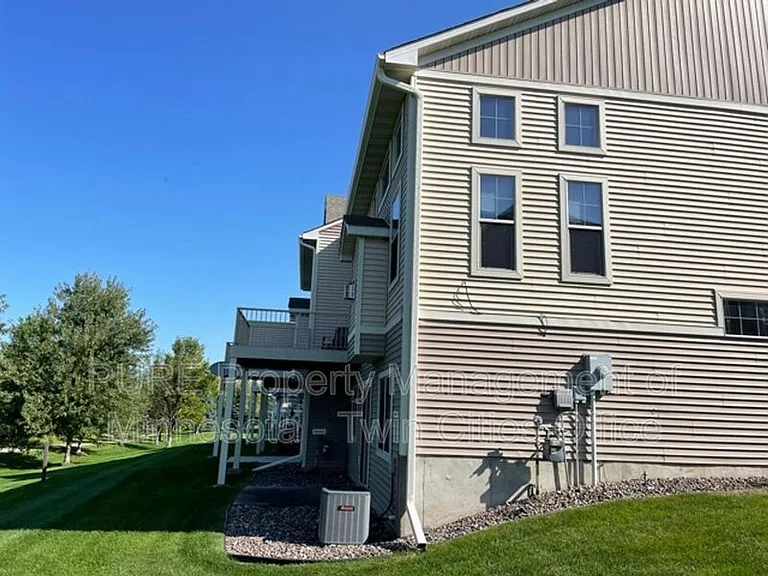 3152 Legacy Ln — Photo 26