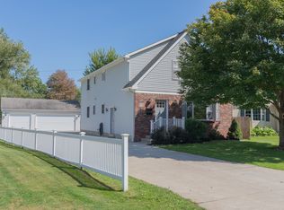 558 S Shore Blvd, Buffalo, NY 14218