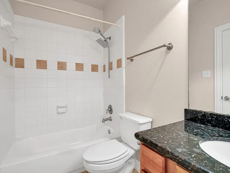 3414 Home St — Photo 6