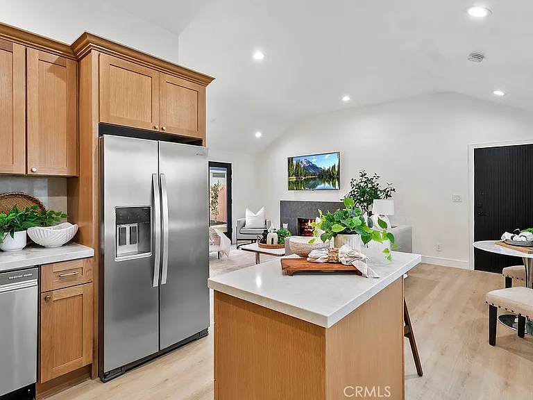 6091 Navajo Rd — Photo 33