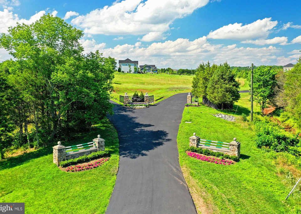 6521 Tack House Trl, Centreville, VA 20120 Zillow