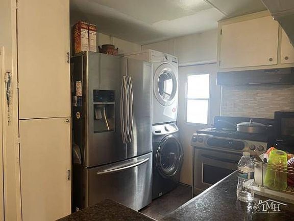 3rd image of 402 63rd St Space 77