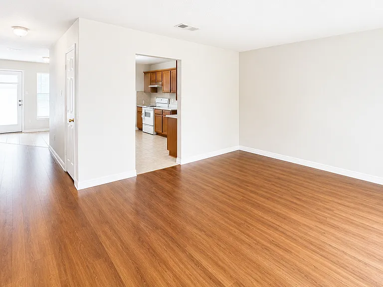 5406 Boot Scootin Ct — Photo 4