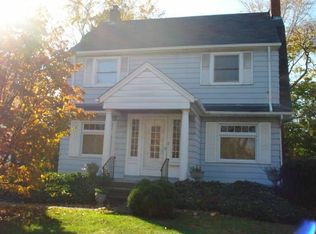 5864 Eldon Dr, Parma Heights, OH