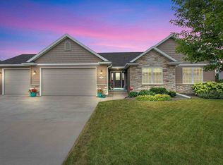 3121 E Aquamarine Ave, Appleton, WI 54913