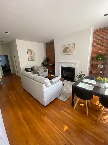 1742 Washington St #2 Photo 1