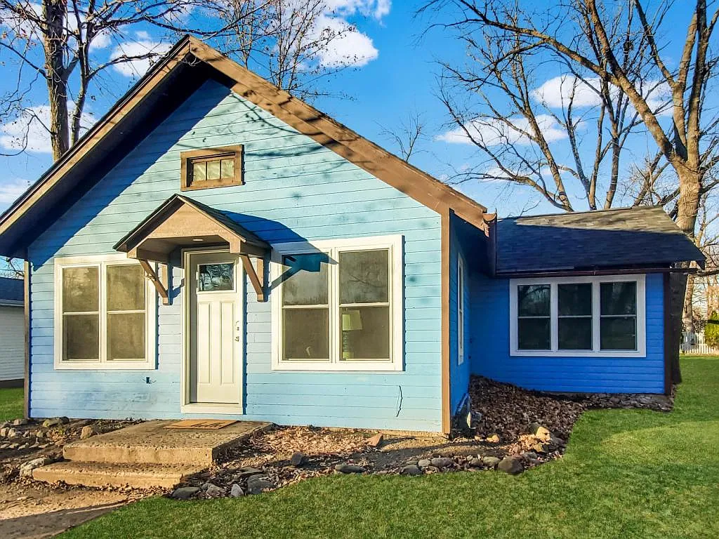 435 Lincoln Ave — Photo 1