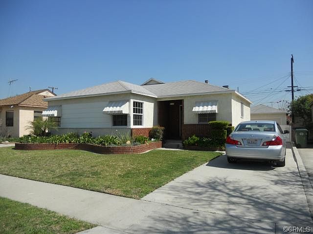 1st image of 12112 Summer Ave
