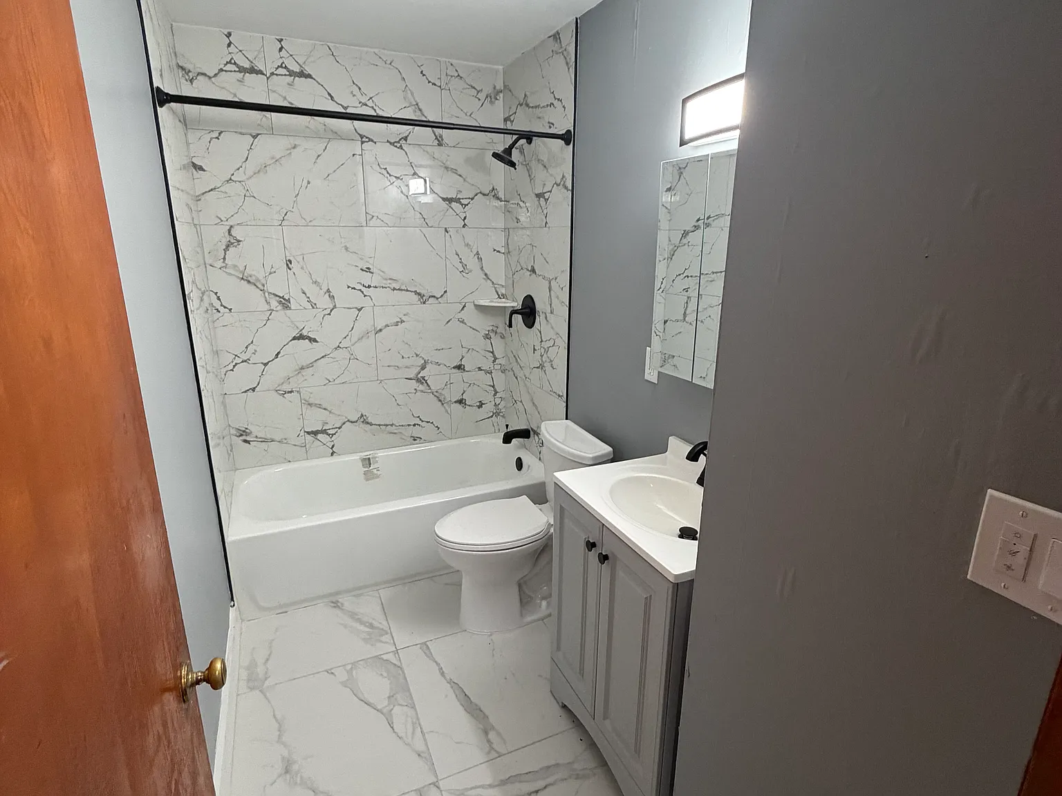 20 Yates St — Photo 3