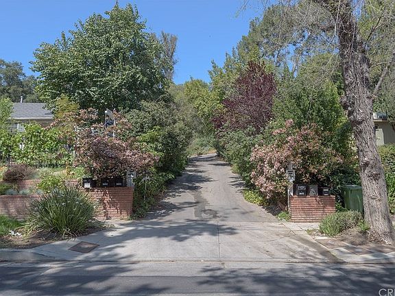 2nd image of 12194 Laurel Terrace Dr